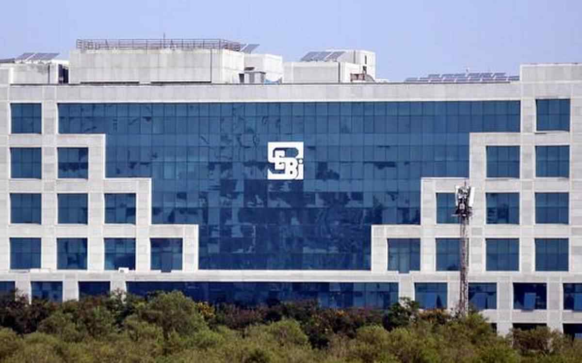 SEBI: LEAD MANAGERS CANNOT SHARE BIDDING DATA WITH INVESTORS DURING BIDDING-PERIOD